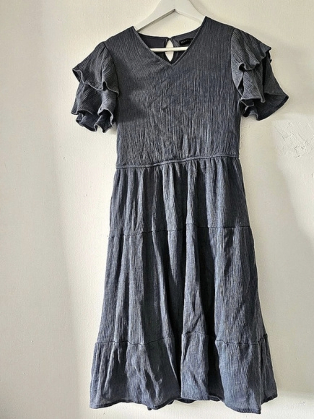 MIKAROSE Ruffle Sleeve Midi Dress in Blue Size Medium Like New